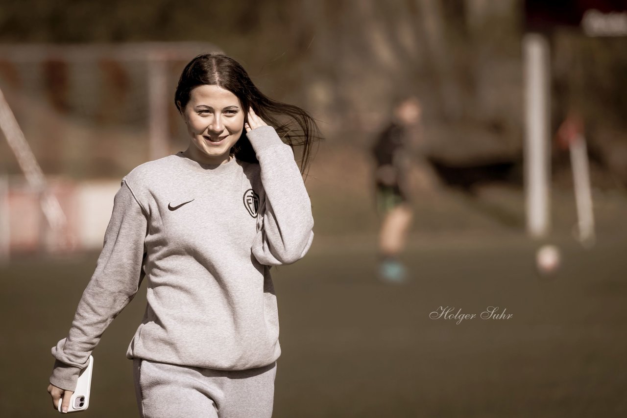 Bild 123 - wBJ Eimsbuettler TV - VfL Wolfsburg : Ergebnis: 1:3